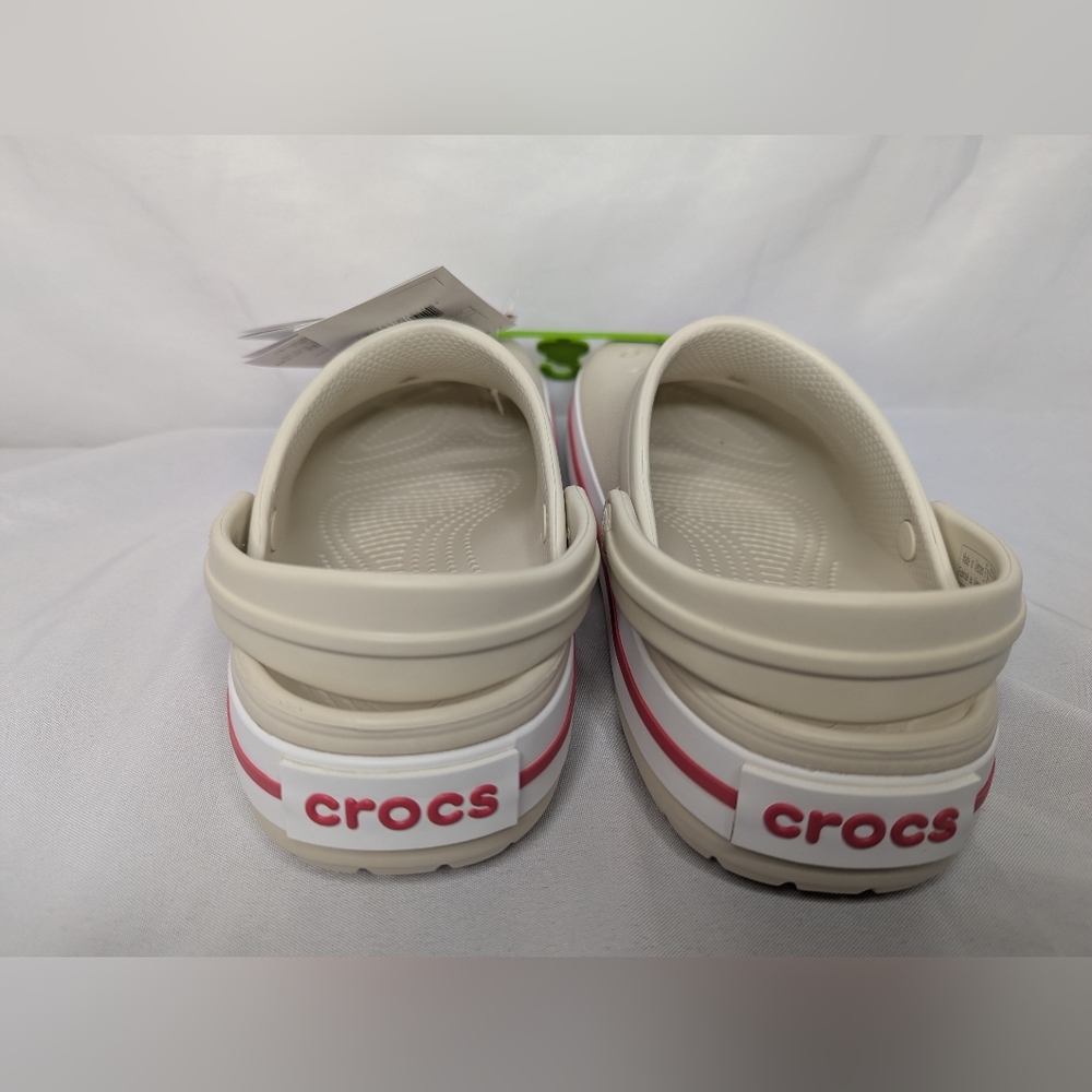NWT Crocs Stucco / Melon Unisex Crocband Clog Sandals Size M6 / W8 - Picture 7 of 9